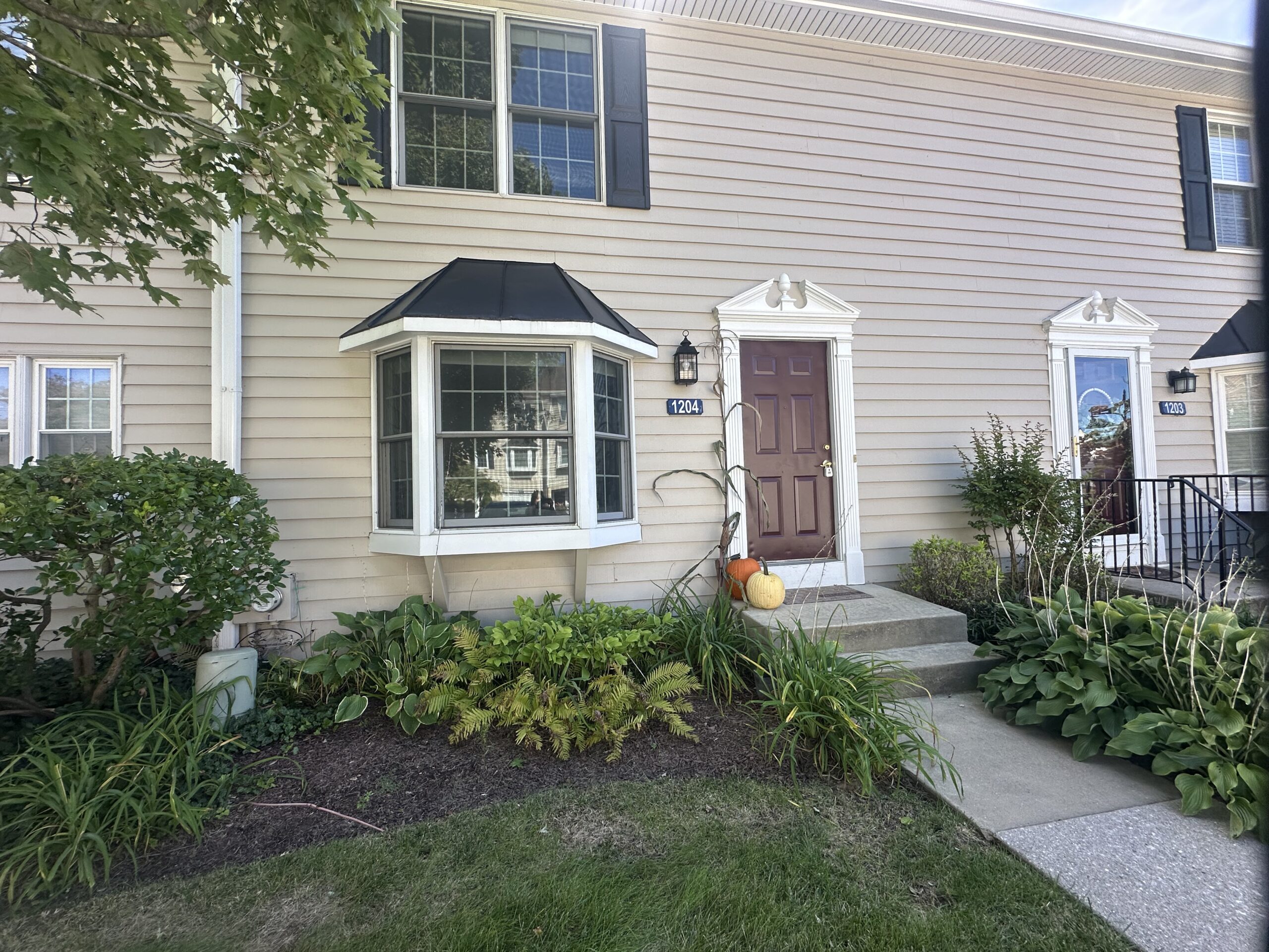 1204 N Glen Dr #1204-1.jpg